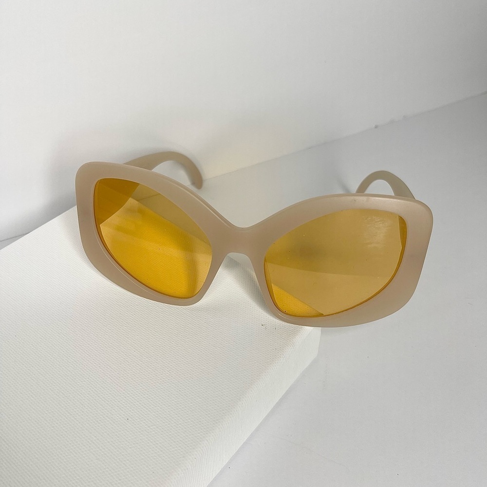 Chic Yellow Lens Sunglasses